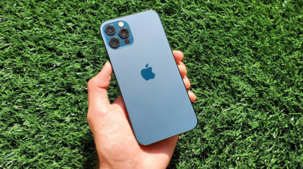 iPhone 13 128|4 GB